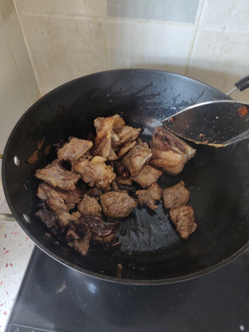 土豆烧牛肉的做法 步骤5
