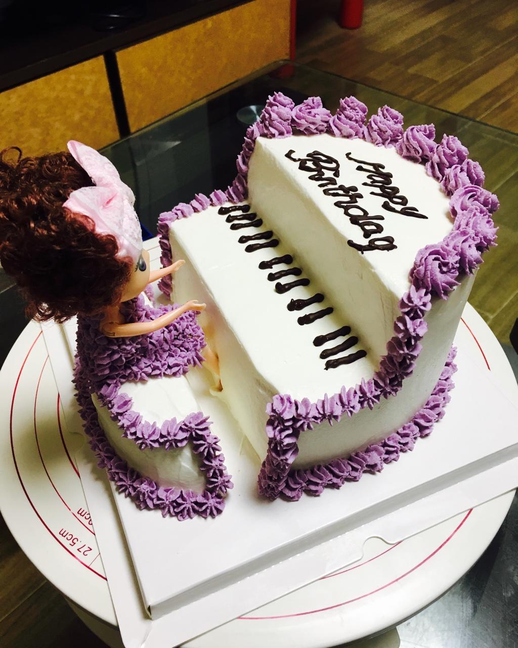 钢琴蛋糕 异形蛋糕