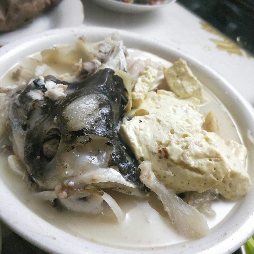 鱼头豆腐煲