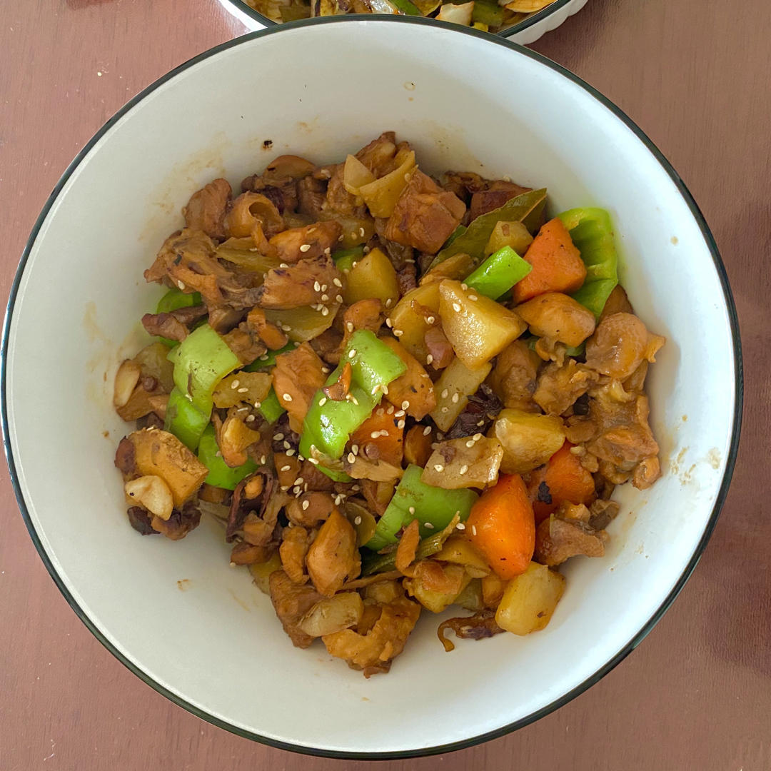 土豆烧鸡腿肉