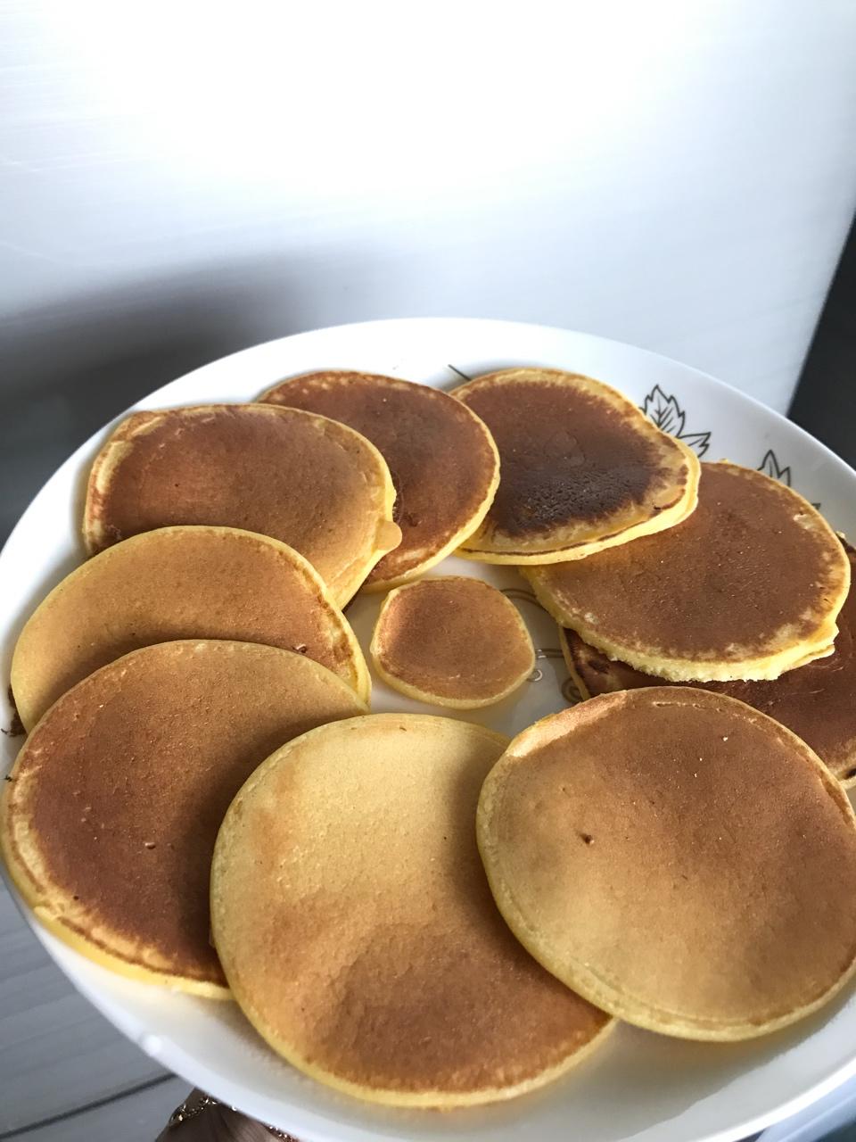 鸡蛋玉米饼（附松饼煎圆的方法）