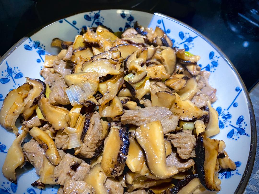 香菇炒肉