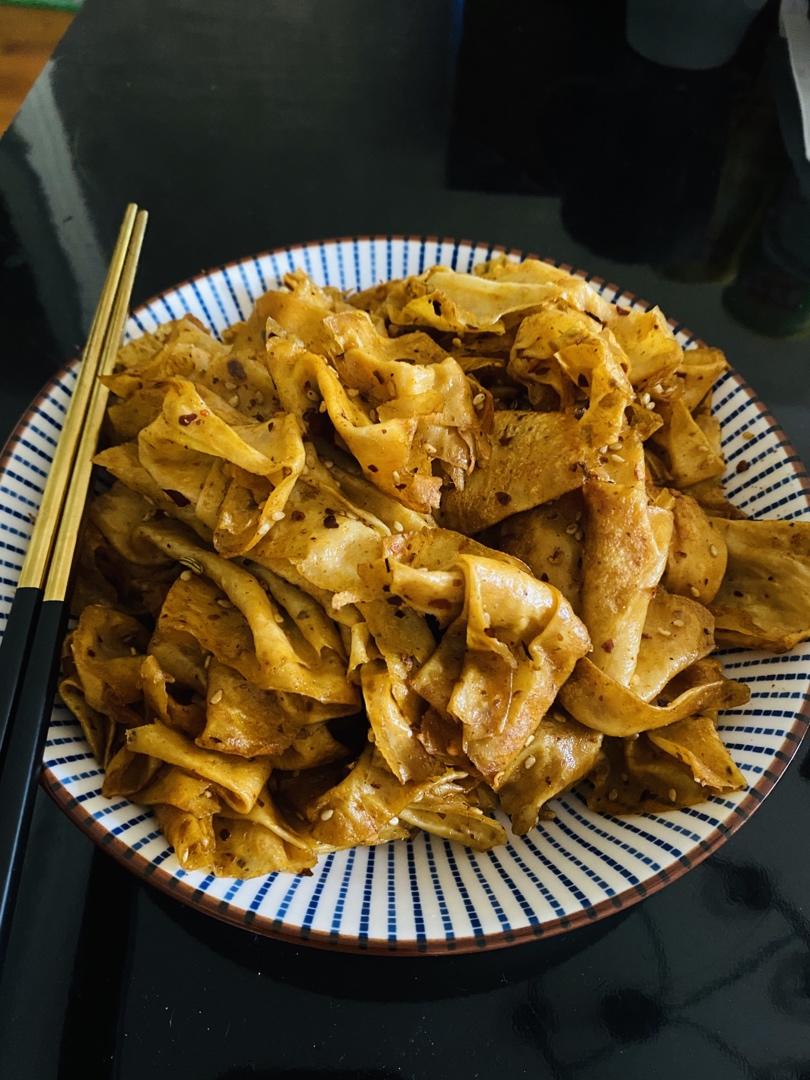 馋嘴小食| 自制麻辣豆皮