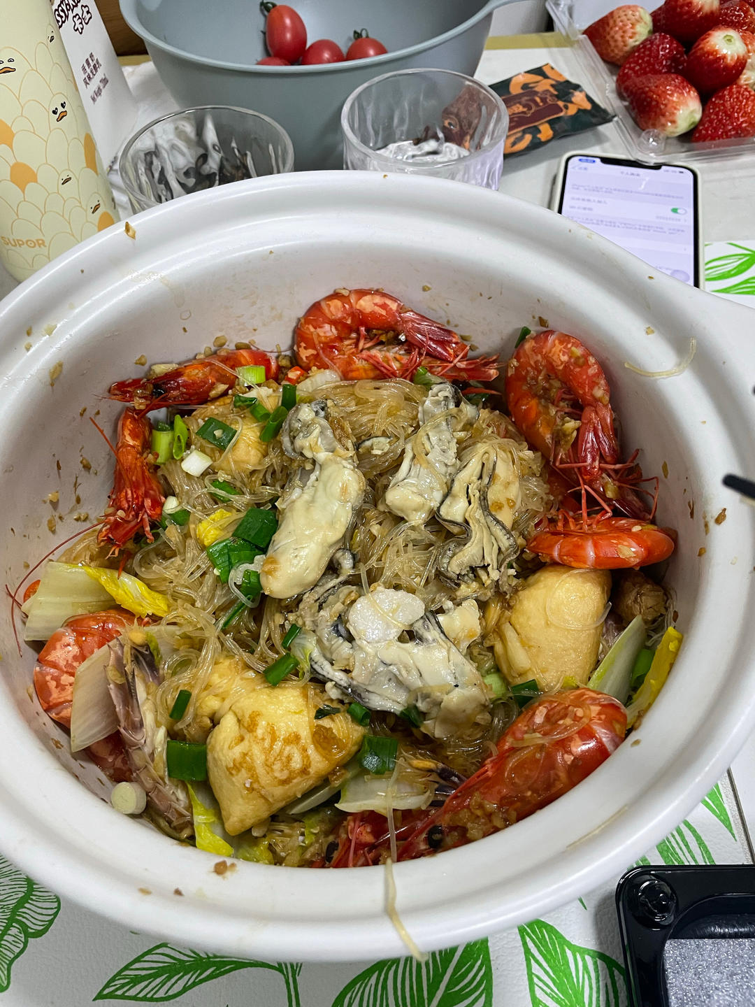 隔壁邻居闻到都馋哭了的生蚝粉丝煲