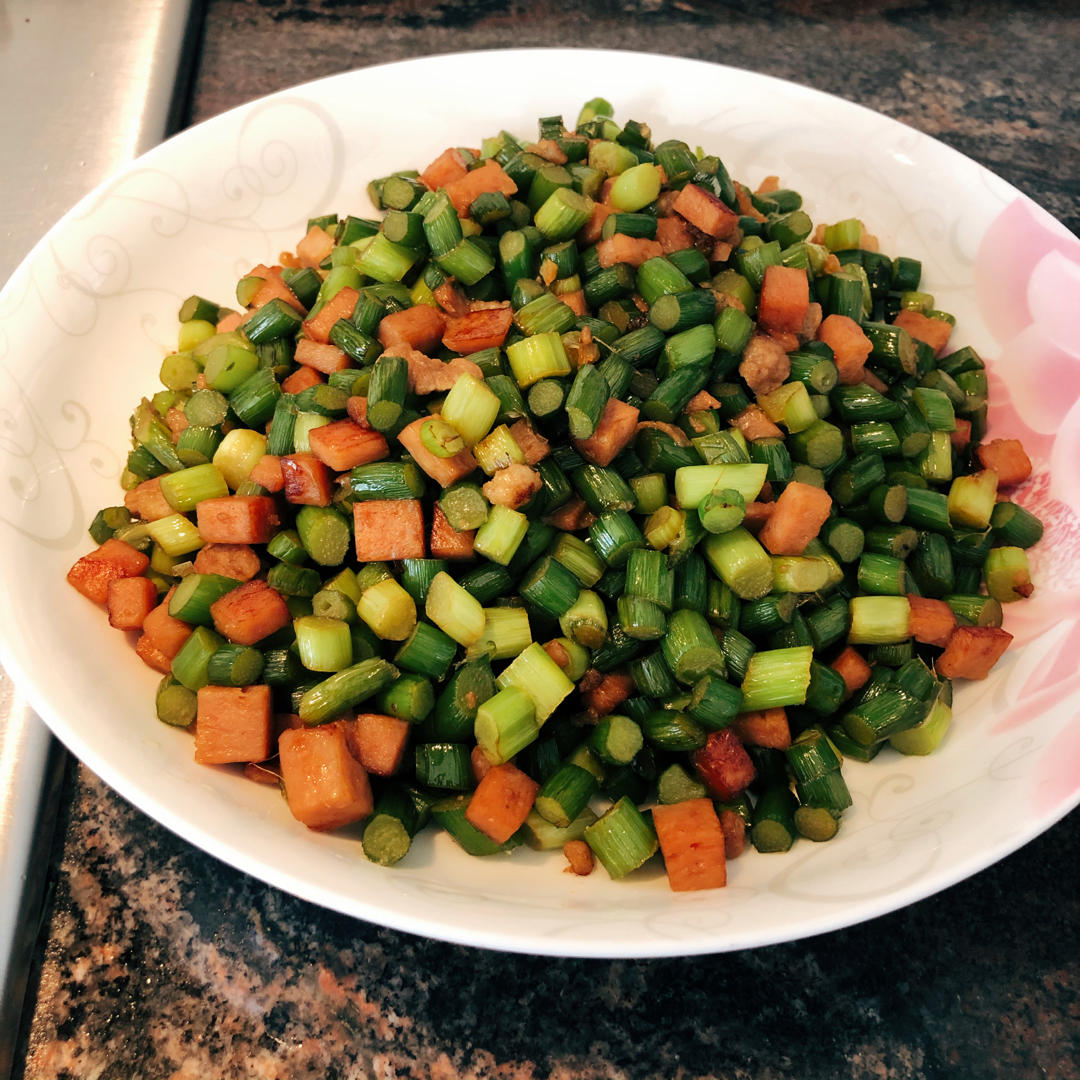 超下饭的蒜苔肉末