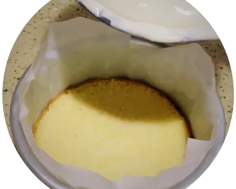 基本舒芙蕾起司蛋糕（轻乳酪蛋糕）的做法 步骤5