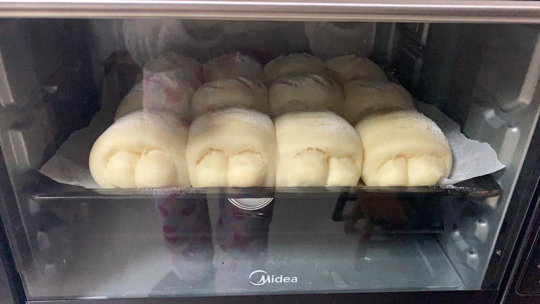 软到不知所措的牛奶卷