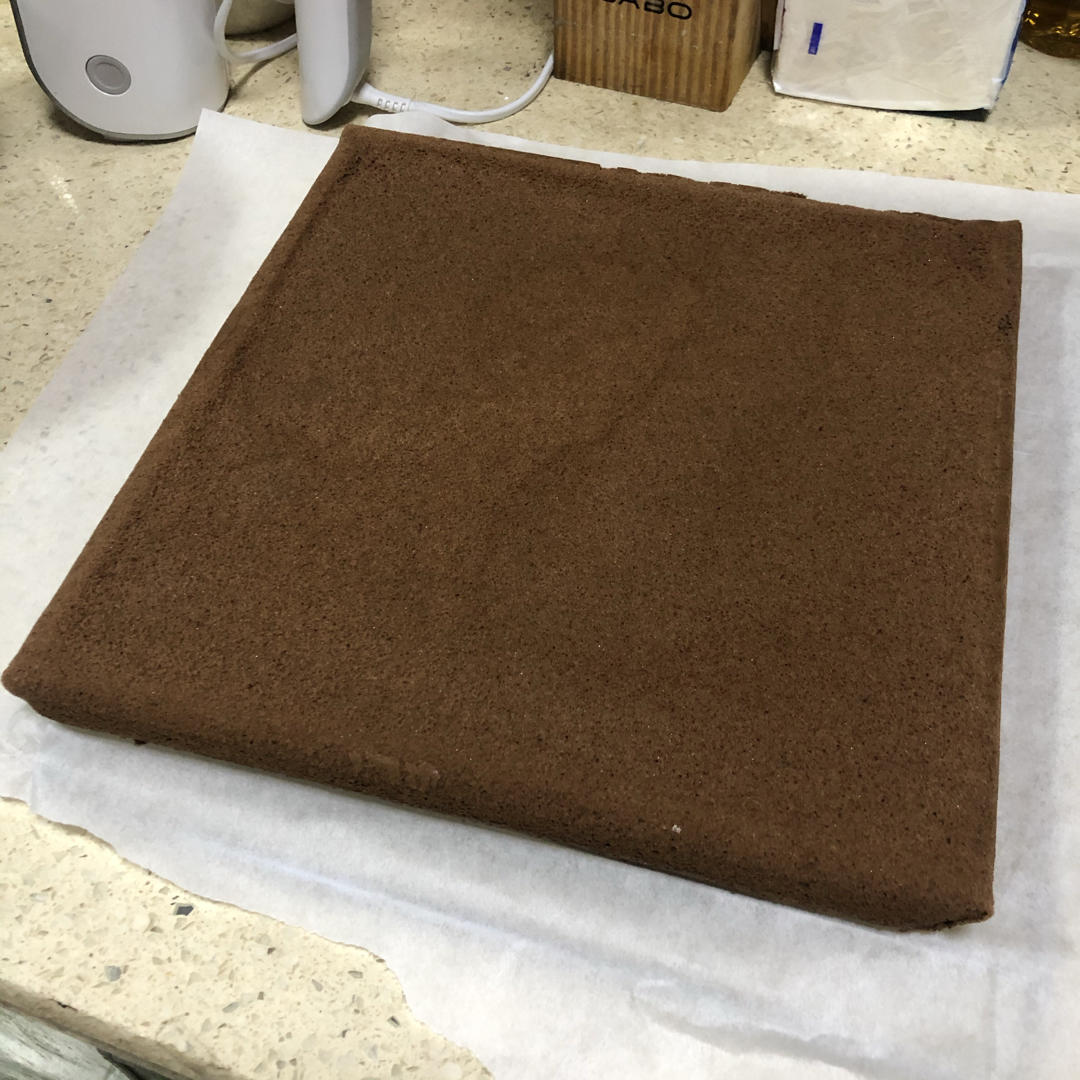 超浓郁卷不裂的巧克力蛋糕卷
