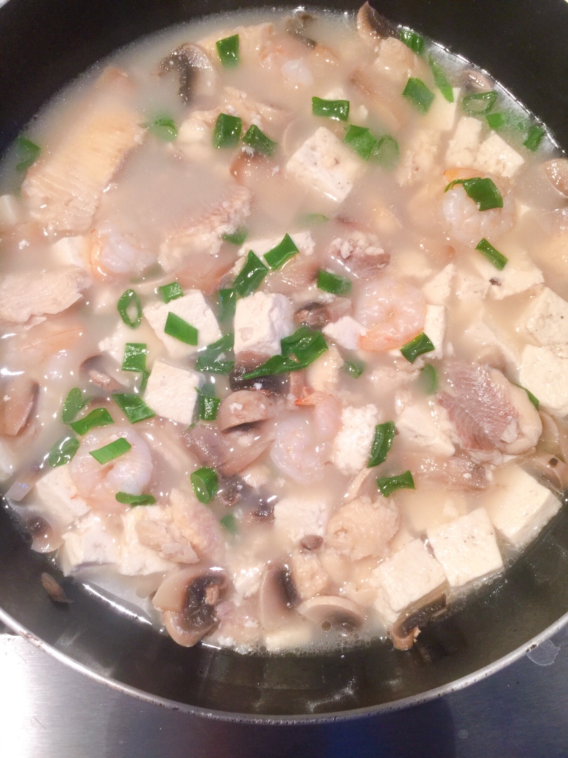 豆腐鳟鱼汤