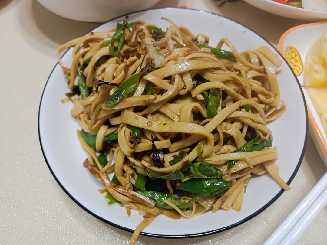 青椒炒干豆腐丝