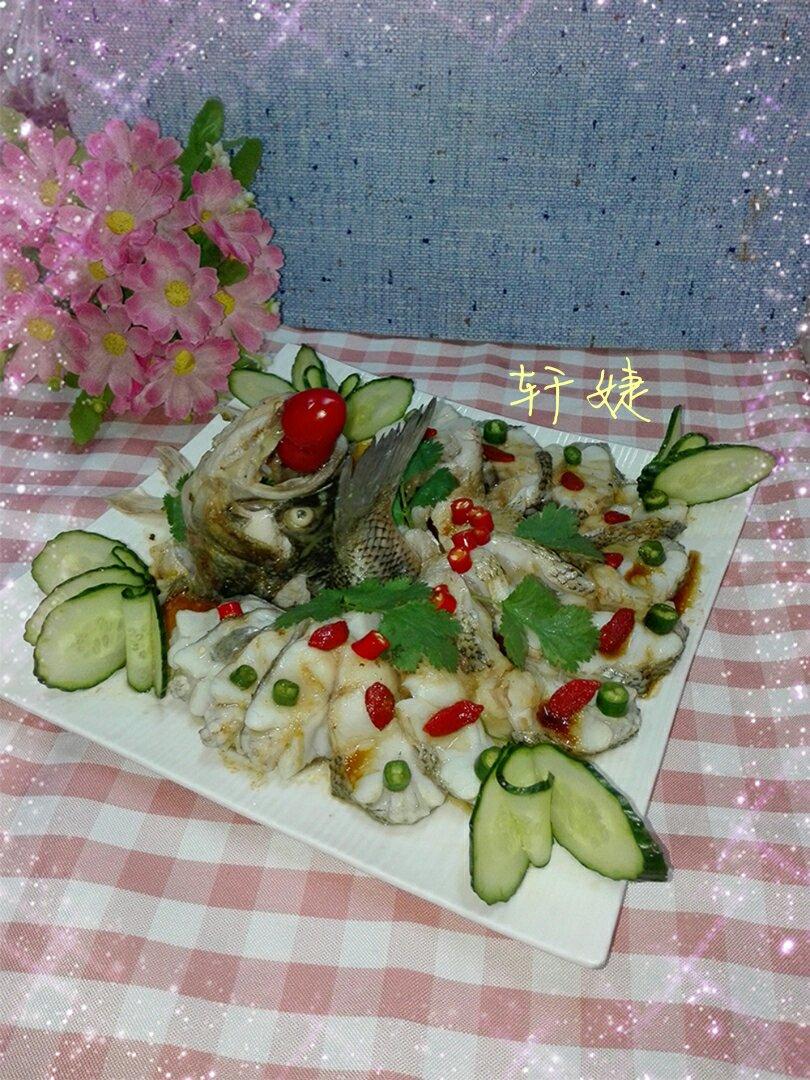 大富大贵开屏鱼