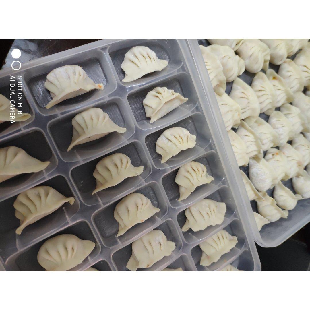 香菇猪肉胡萝卜饺子