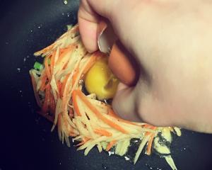 土豆胡萝卜丝早餐～的做法 步骤5