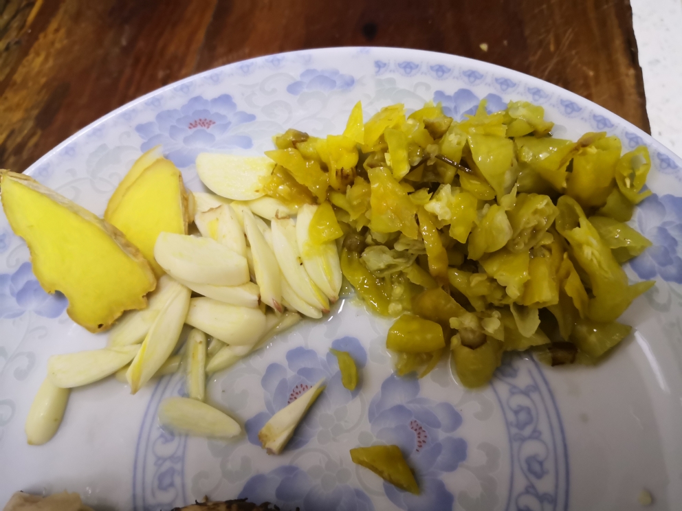 补血菜-泡椒猪肝菠菜的做法 步骤3