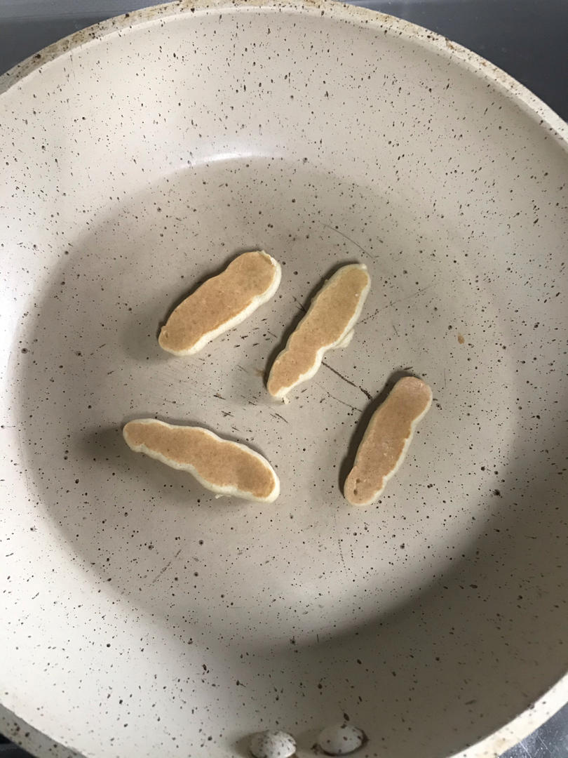 宝宝辅食:香蕉小软饼