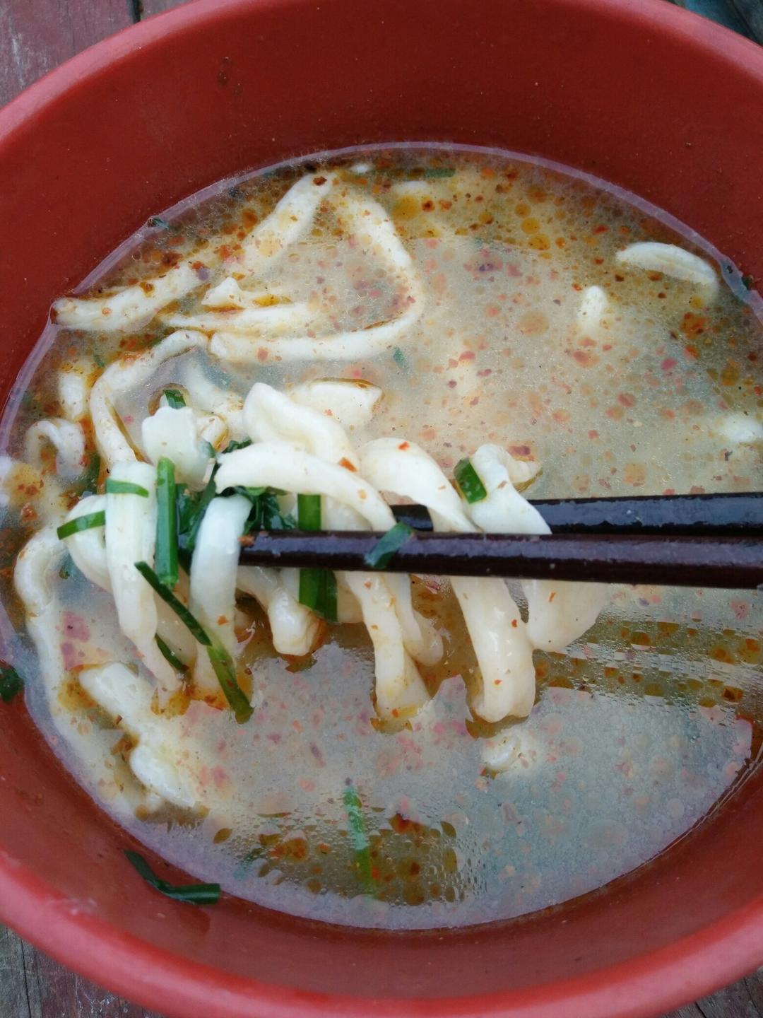 牛肉刀削面