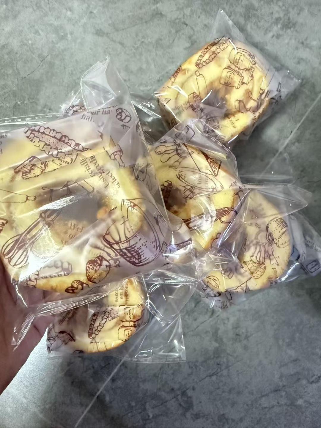 美味肉松卷-简单不开裂，零失误的蛋糕卷