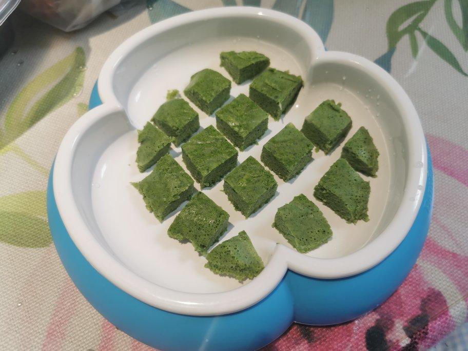 菠菜山药蒸糕