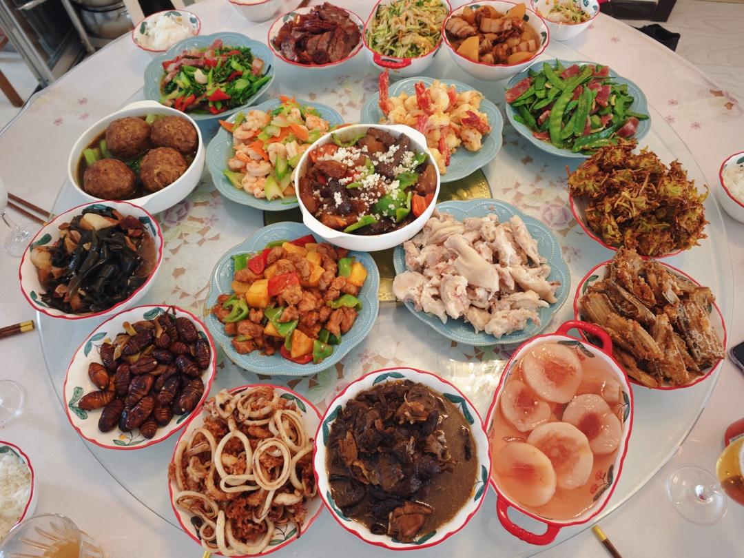 兔子一家的幸福欢宴