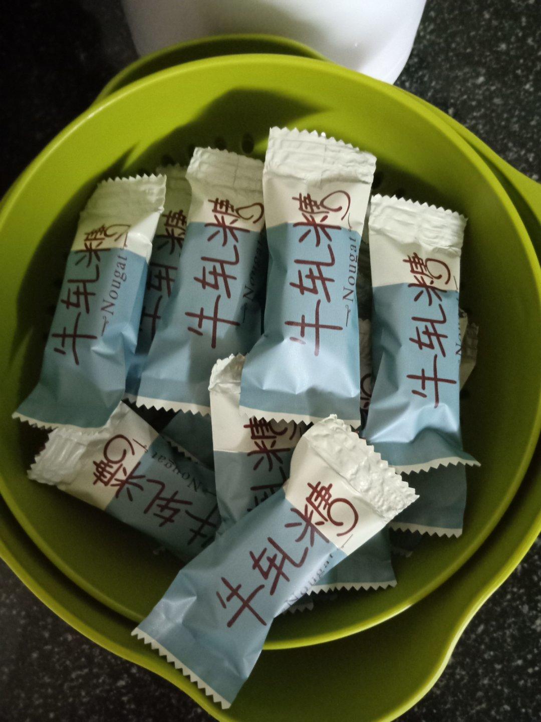 牛轧糖 牛扎糖不甜