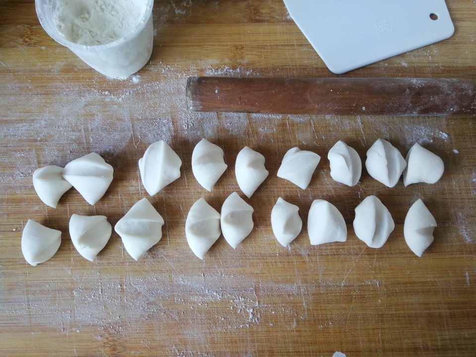 饺子皮的做法 步骤1