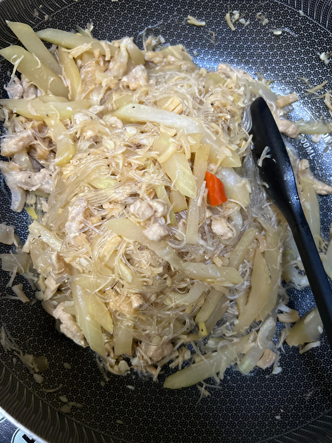 瑶柱虾米粉丝节瓜煲