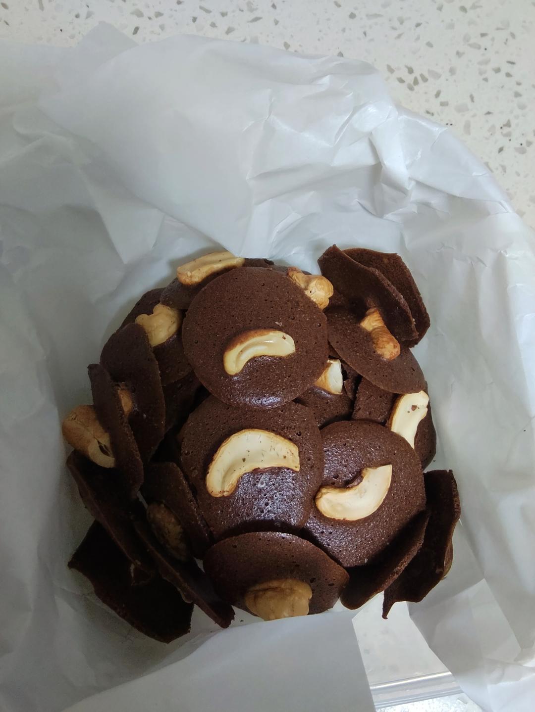 可可杏仁薄脆小饼干，一口一个根本停不下来