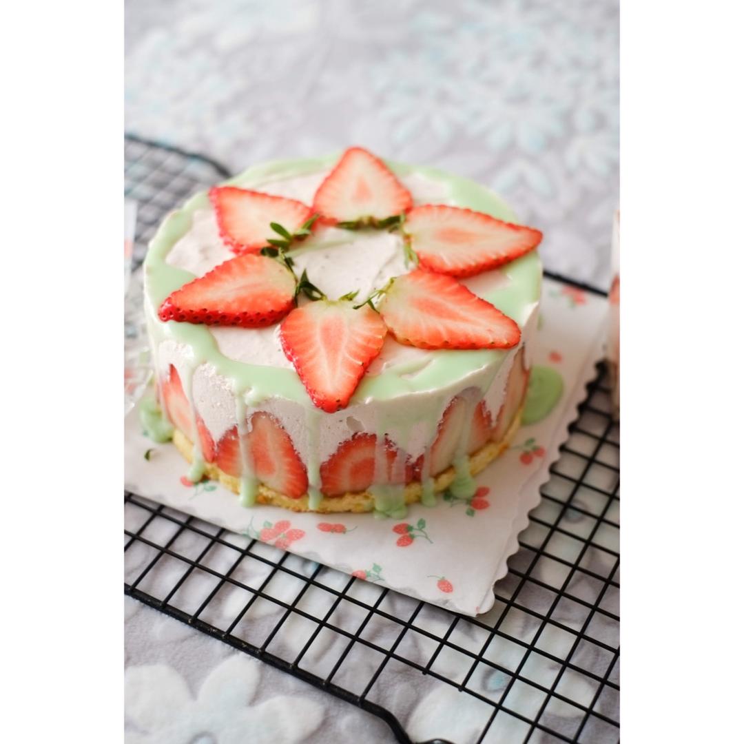 巧克力草莓慕斯蛋糕