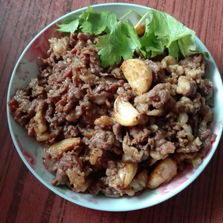 黑蒜子牛肉粒