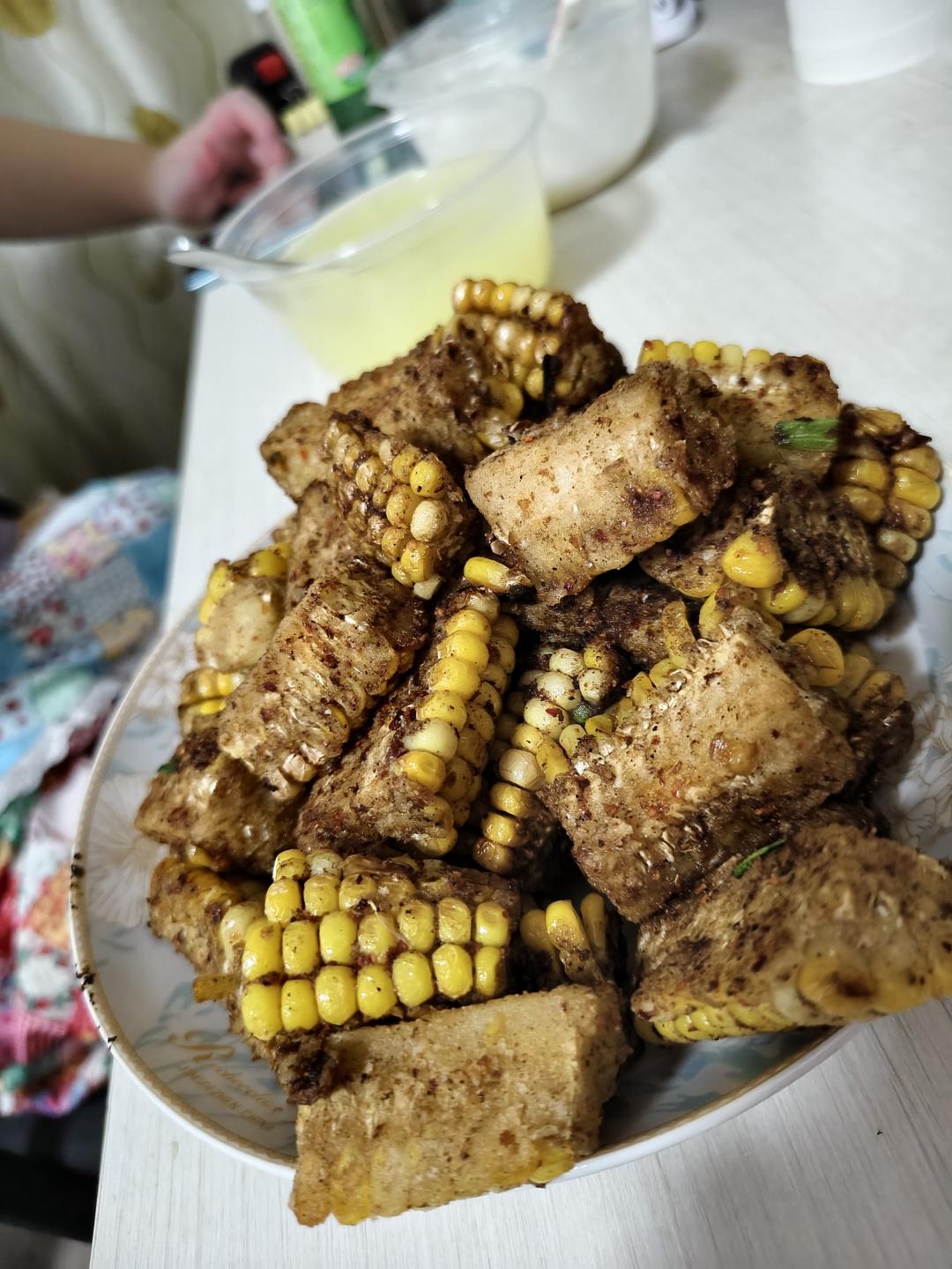 越吃越香❗️超美味的椒盐玉米粒，一学就会～