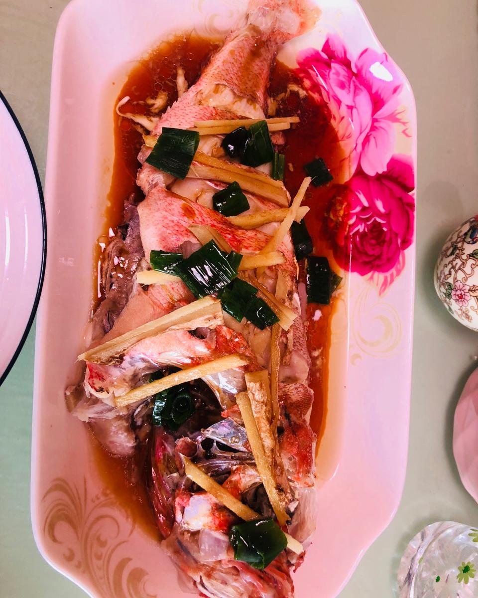 清蒸鲈鱼（简易万能蒸鱼法）