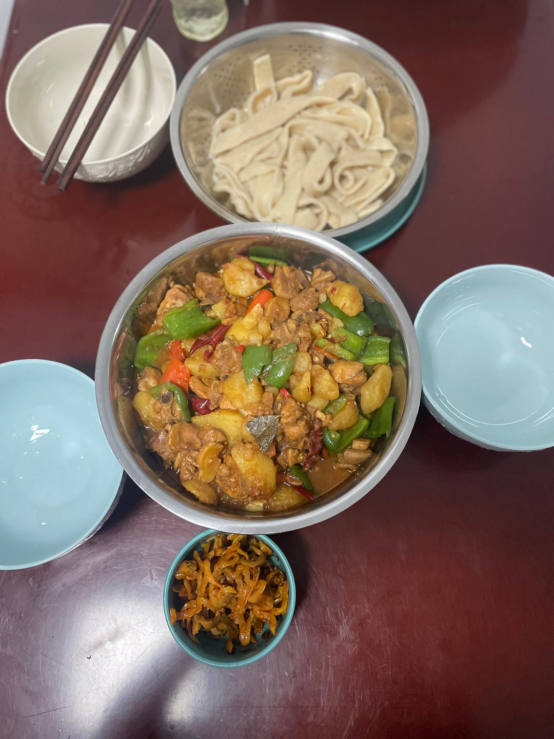 新疆特色大盘鸡（附加皮带面做法）