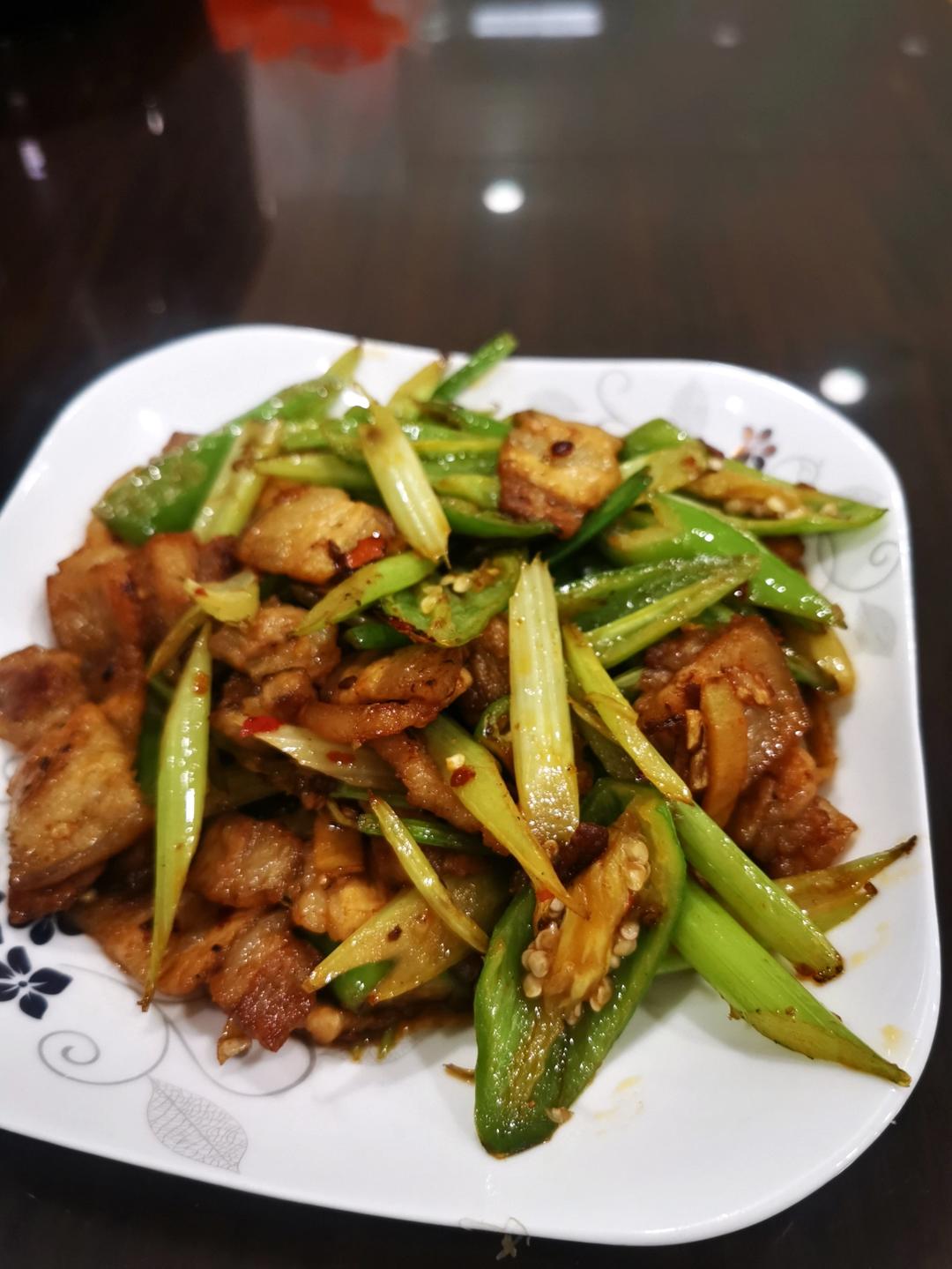 下饭神器回锅肉，不爱吃肥肉的我都超喜欢！