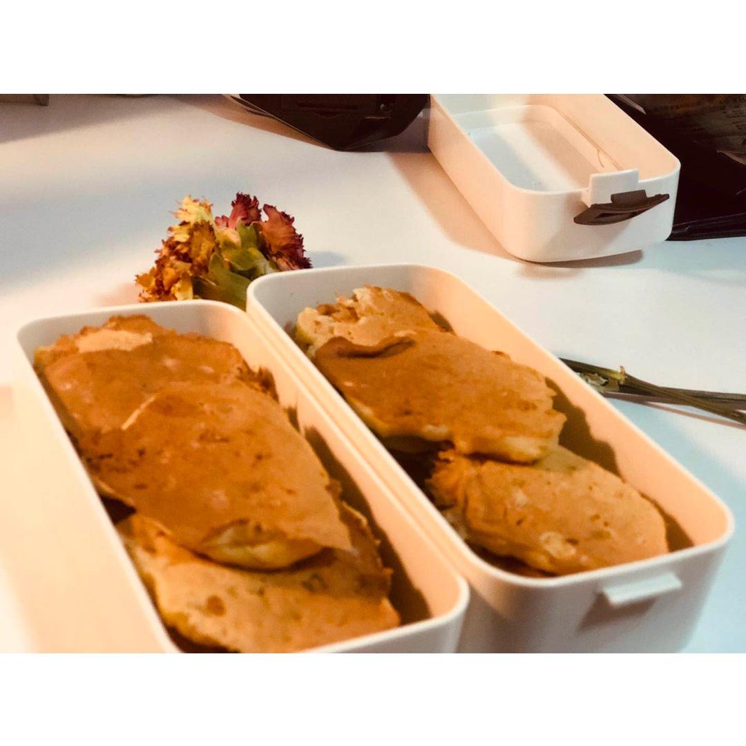 【减脂早餐】无油香蕉松饼（超简单）