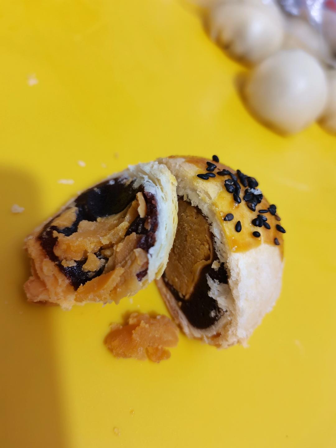 蛋黄酥