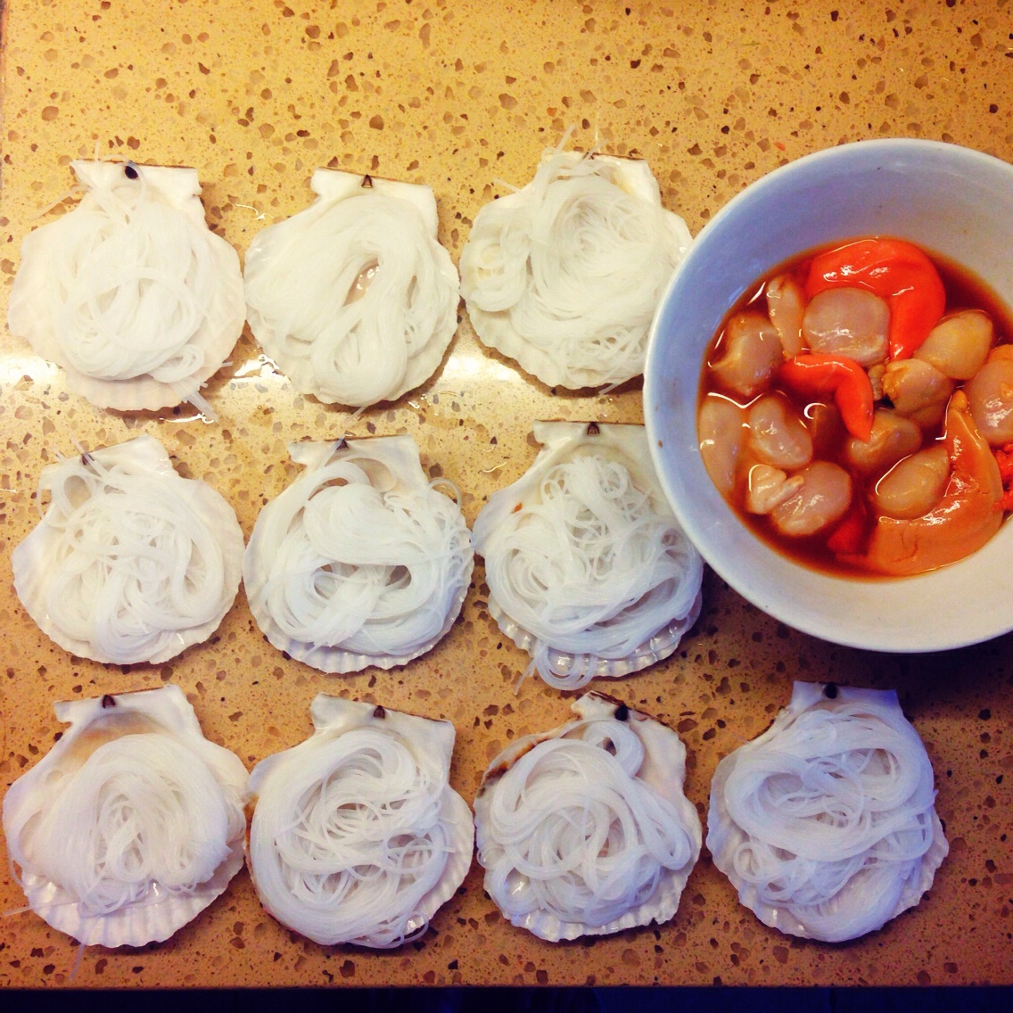 蒜蓉粉丝蒸扇贝