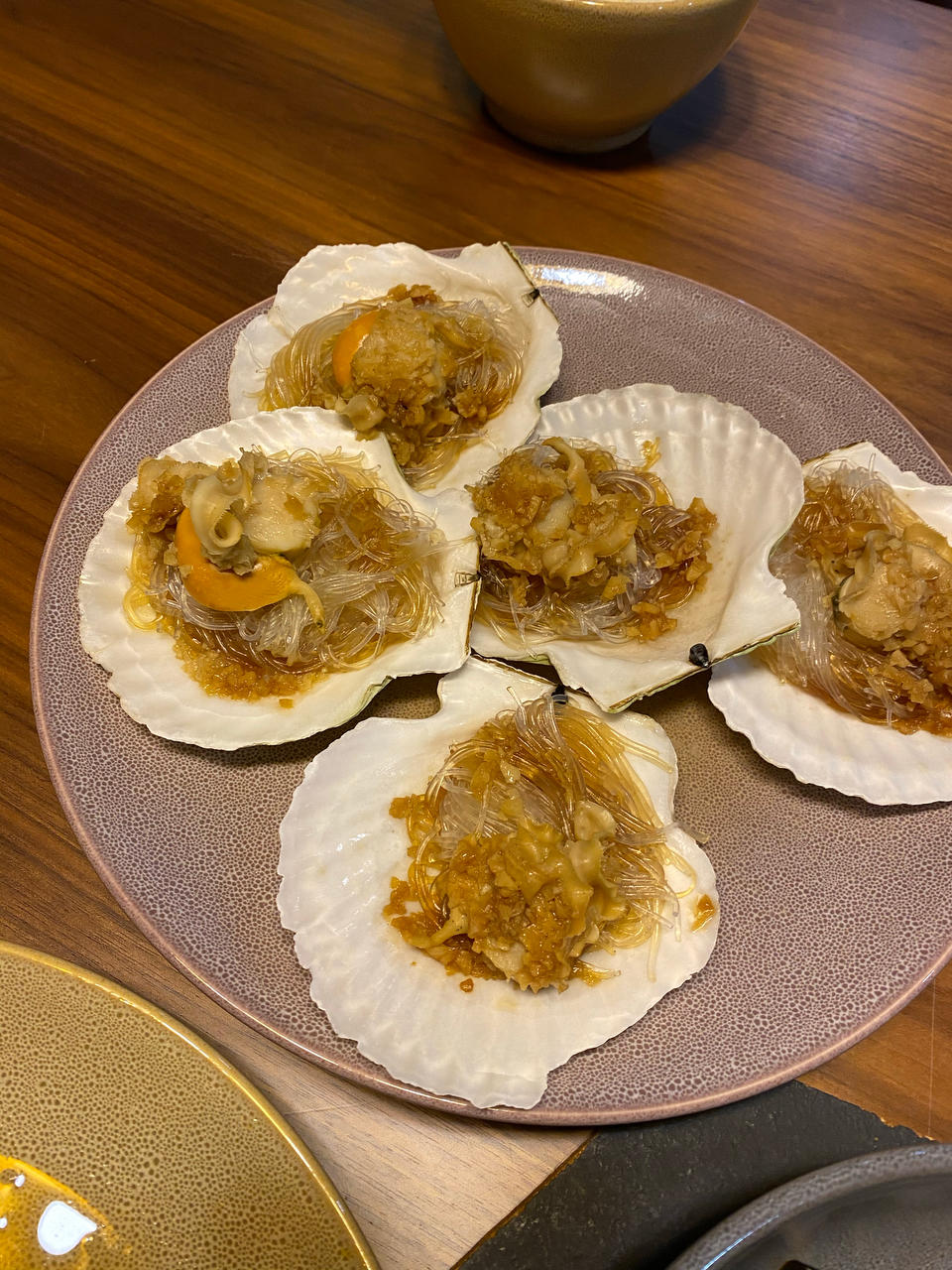 蒜蓉粉丝蒸扇贝粉丝入味有诀窍