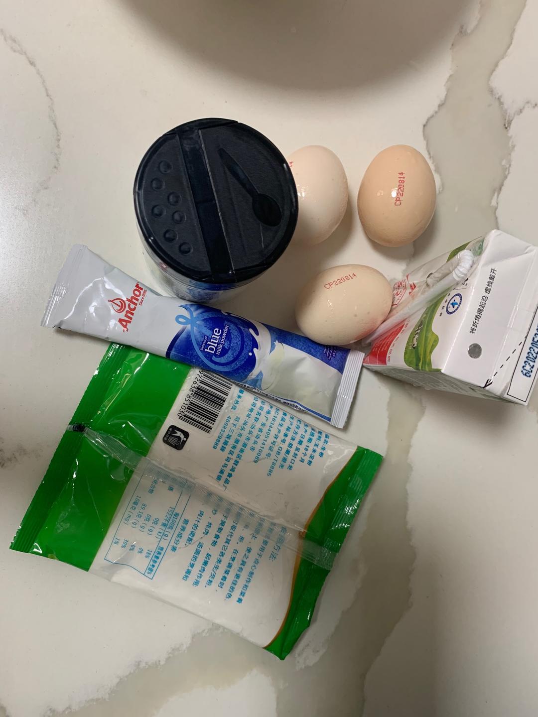 纯奶手撕吐司的做法 步骤1