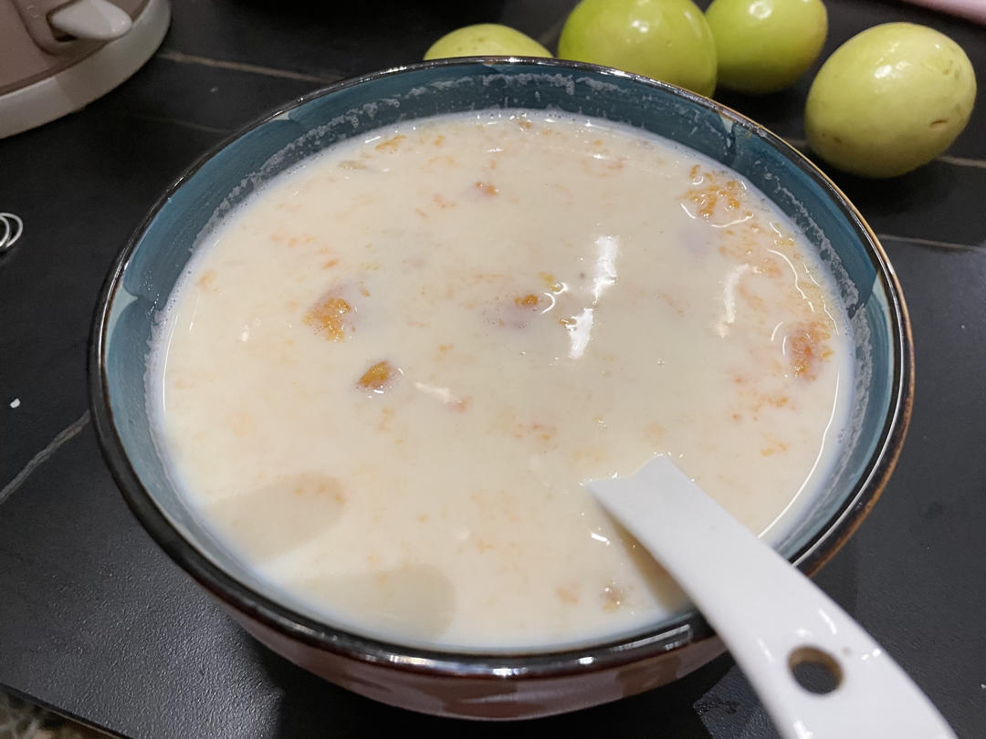 木瓜炖牛奶