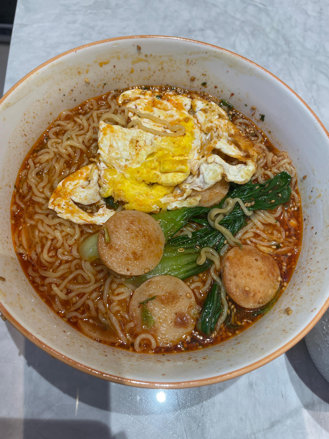 🔥好吃到一滴汤汁都不能放过～酸汤泡面