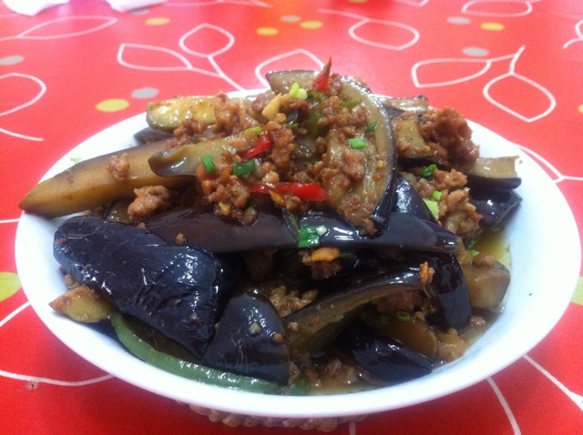 酱香肉末烧茄子