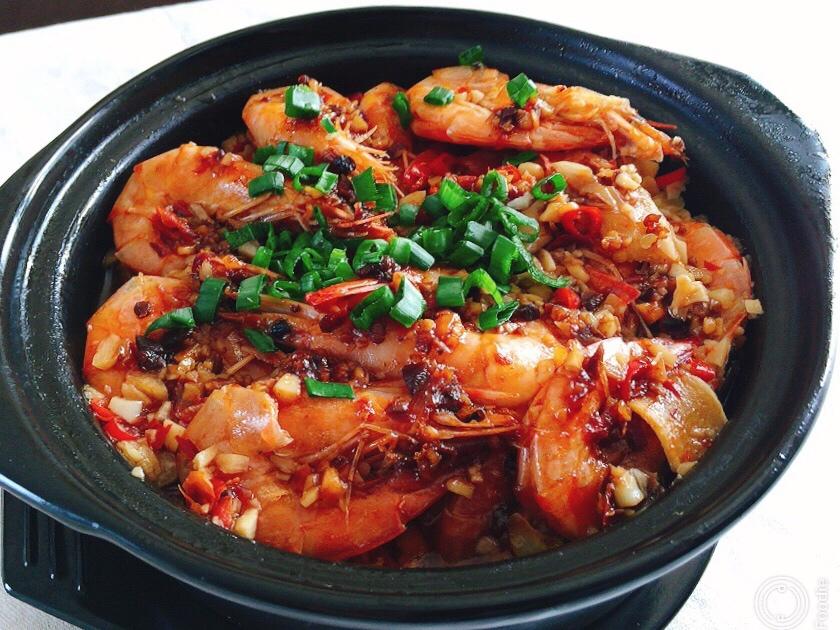 香辣鲜虾豆腐煲(销魂酱汁,娃娃菜 老豆腐垫底)的做法