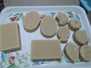 冷制手工皂（非皂基母乳皂）的做法 步骤6