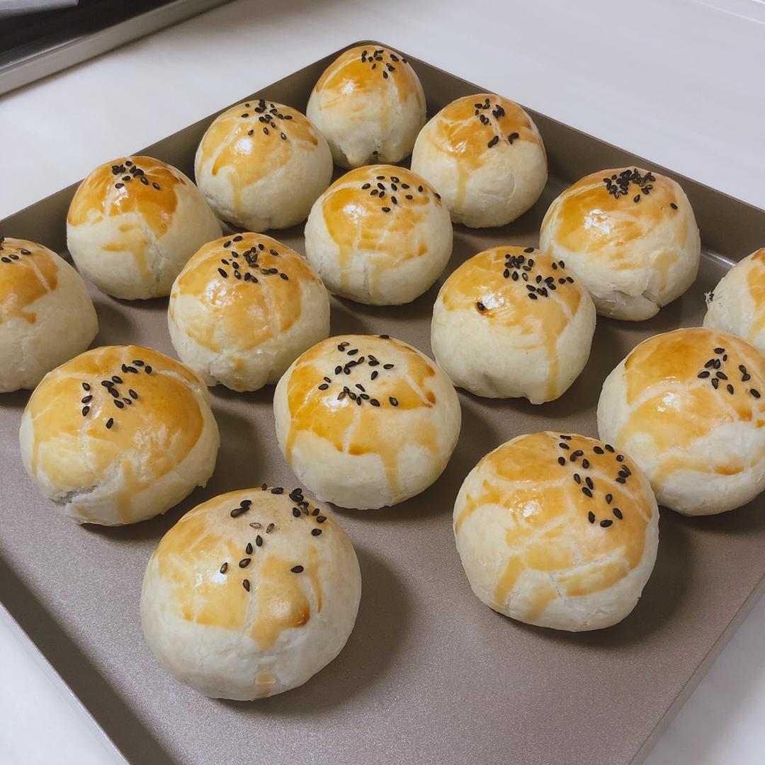从炒红豆沙开始做蛋黄酥（视频）