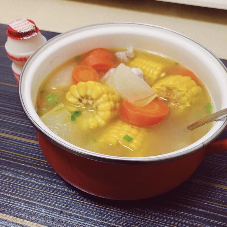 排骨玉米汤