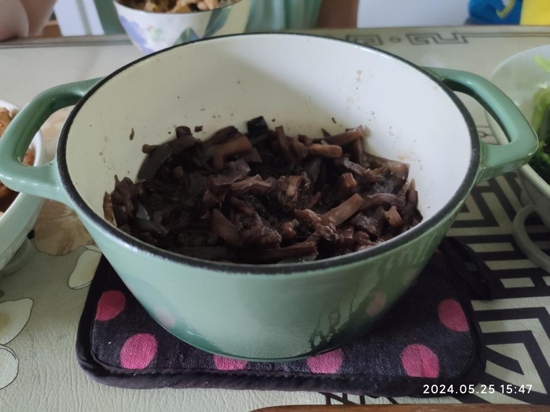 珐琅锅（铸铁锅）茄子煲
