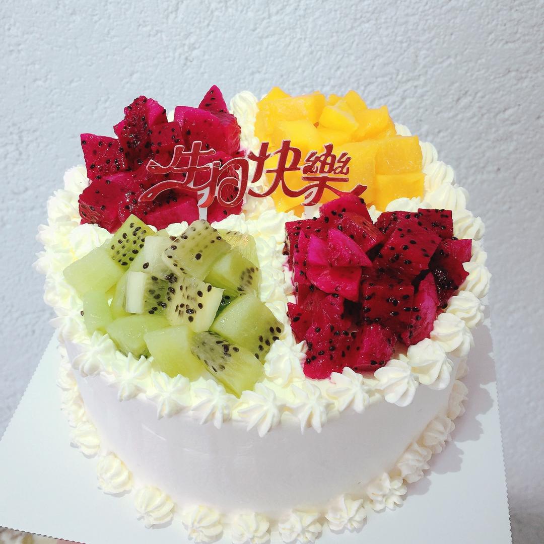 奶油水果装饰蛋糕