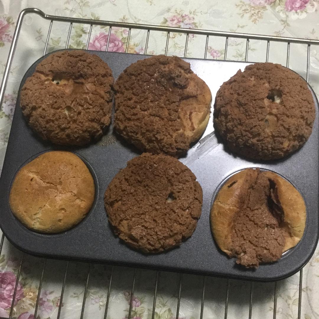 巧克力酥皮泡芙