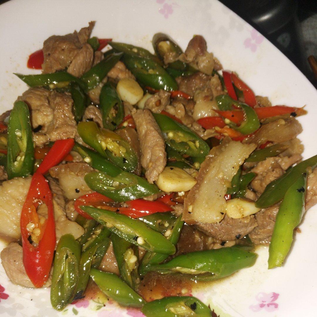 农家小炒肉【记忆中勾魂的油汤】