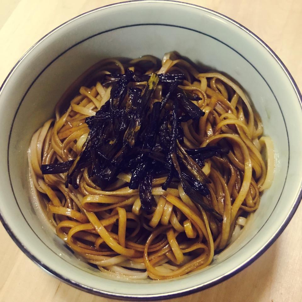 葱油拌面Spring Onion Noodles